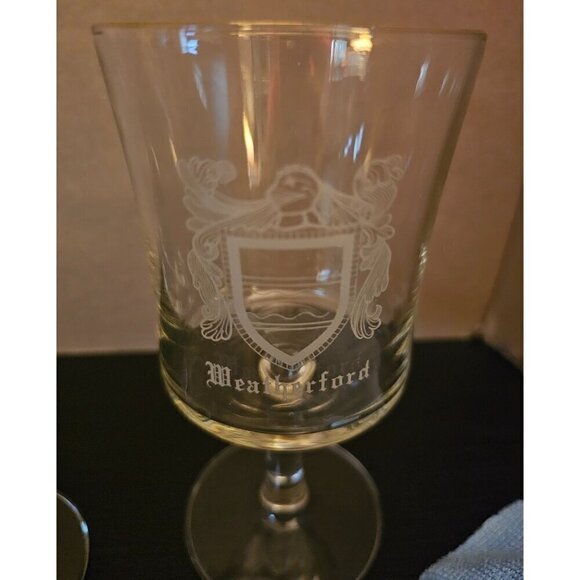 WEATHERFORD Coat of Arms Crystal Etched Family Crest Set of 2, Wine Glass 8 oz - Picture 2 of 5
